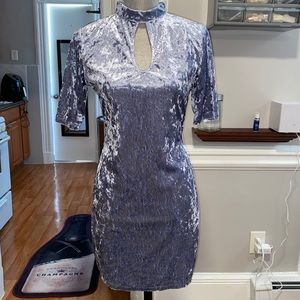 Crushed Velvet Keyhole Mini